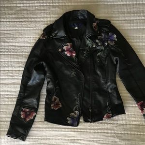 Women’s Small faux leather jacket